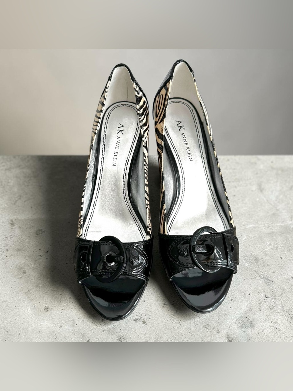 Anne Klein AKMAIA Zebra Print Peep Toe Buckle Heels Rockabilly - Size 8 - Picture 7 of 15